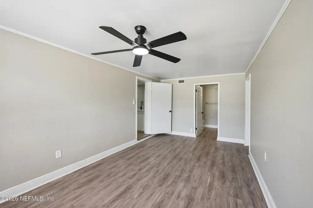 10554 Dobell Rd, Jacksonville, FL 32246