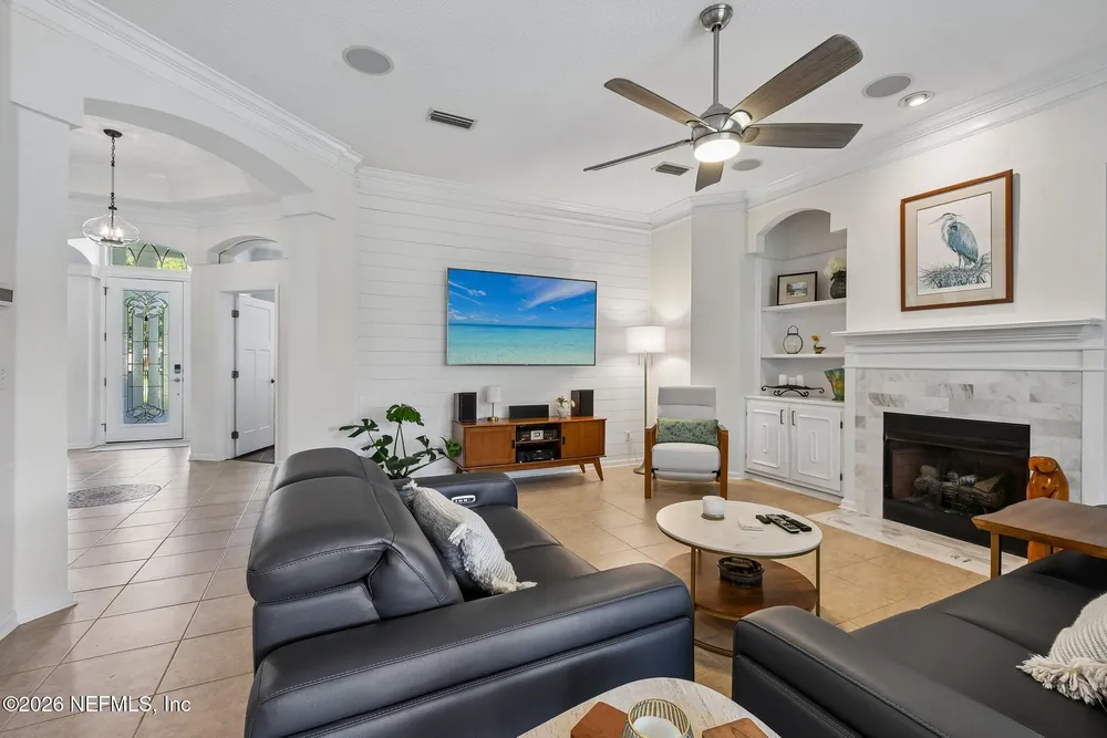2525 Sunny Creek Dr, Fleming Island, FL 32003
