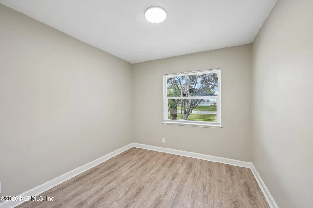 10554 Dobell Rd, Jacksonville, FL 32246