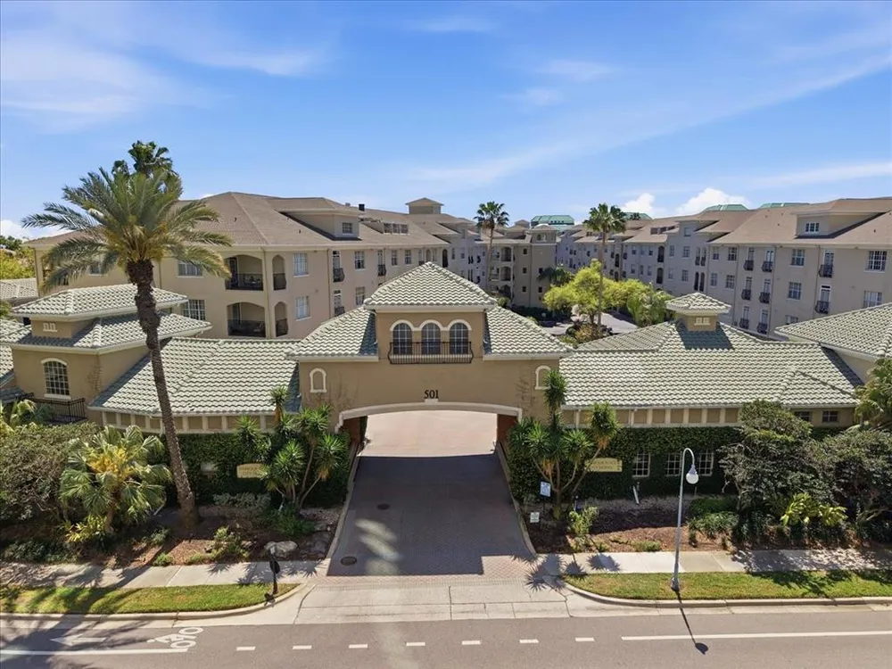 501 Knights Run Ave, Tampa, FL 33602