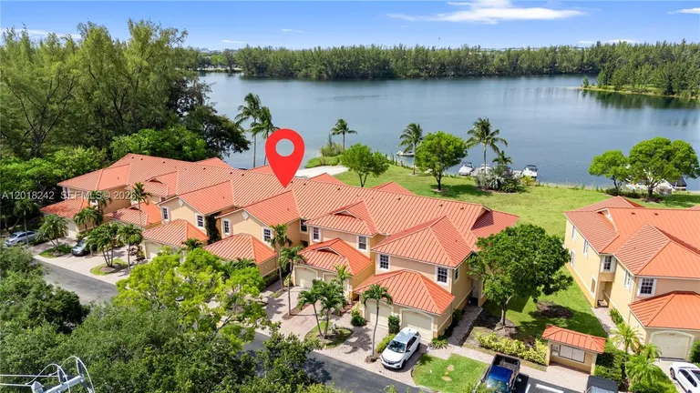 4065 Crystal Lake Dr, Deerfield Beach, FL 33064