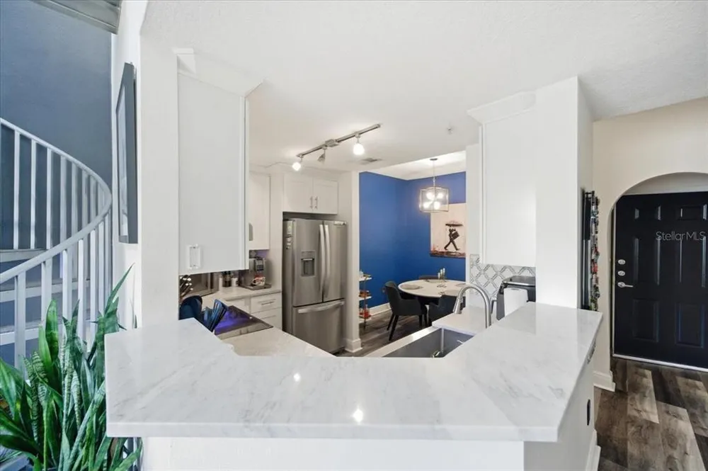501 Knights Run Ave, Tampa, FL 33602