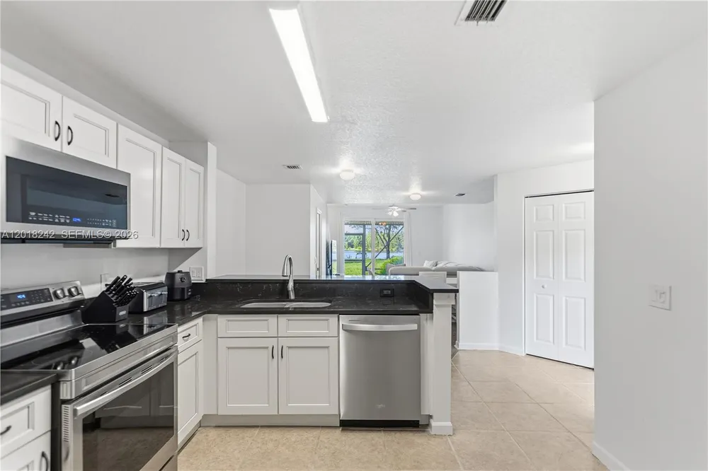 4065 Crystal Lake Dr, Deerfield Beach, FL 33064