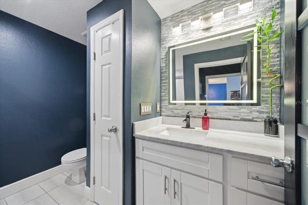 501 Knights Run Ave, Tampa, FL 33602