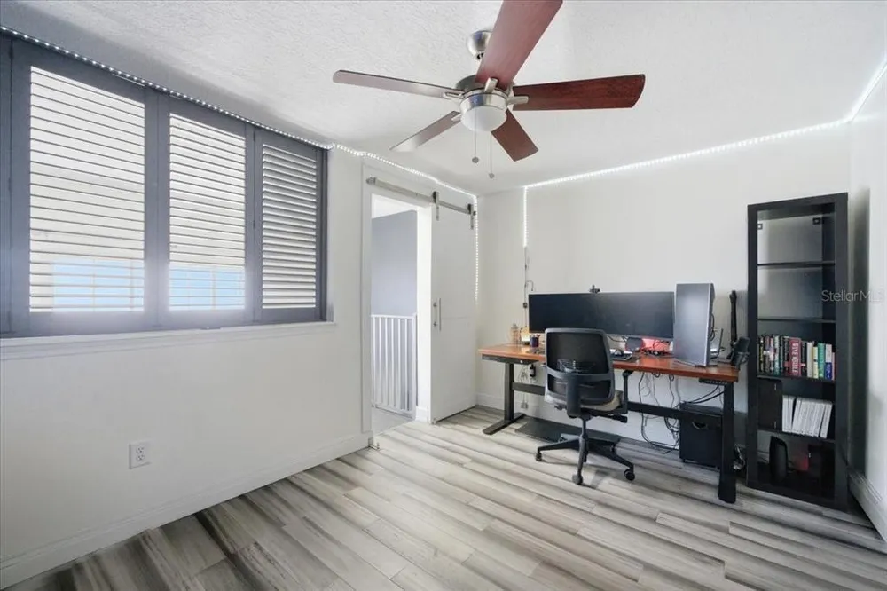 501 Knights Run Ave, Tampa, FL 33602