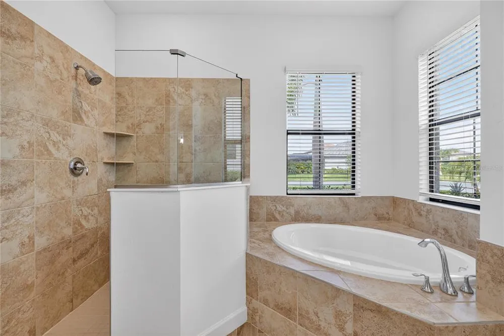 4911 Sparkling Sea Ln, Bradenton, FL 34211