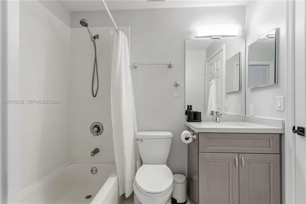 4065 Crystal Lake Dr, Deerfield Beach, FL 33064