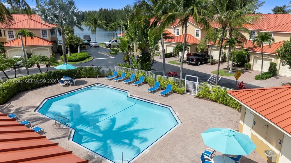 4065 Crystal Lake Dr, Deerfield Beach, FL 33064