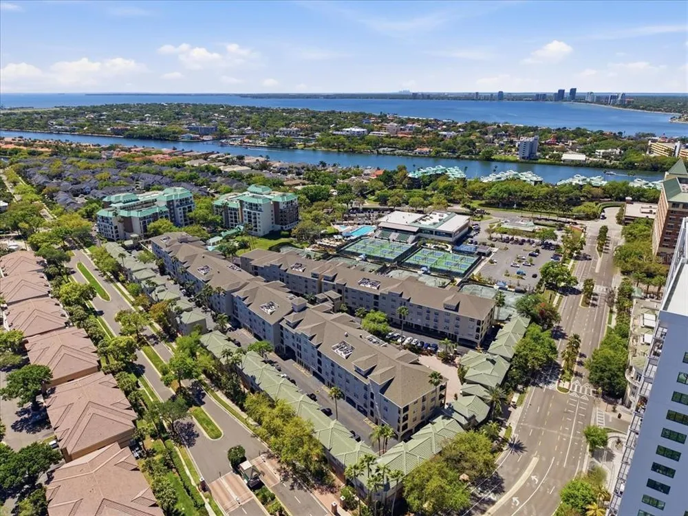 501 Knights Run Ave, Tampa, FL 33602