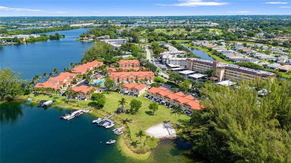 4065 Crystal Lake Dr, Deerfield Beach, FL 33064