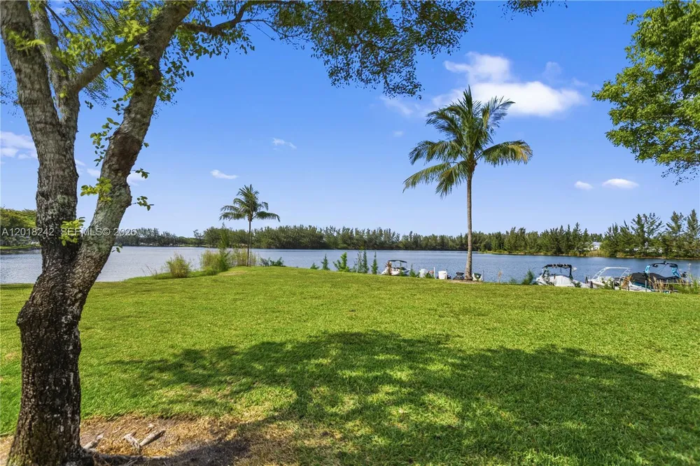 4065 Crystal Lake Dr, Deerfield Beach, FL 33064