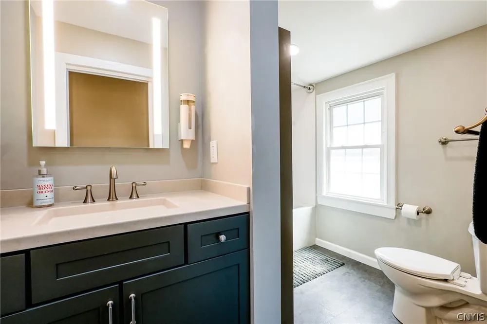 309 W Oak St, Rome, NY 13440