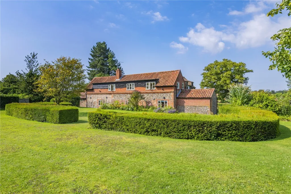 4 Bedroom Detached House For Sale: The Common, Bale, Norfolk, NR21