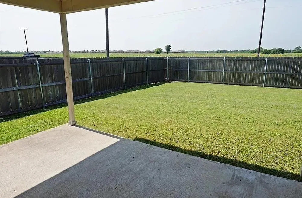 225 Charleston Dr, Anna, TX 75409