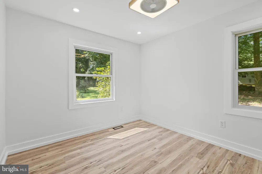 767 Bon Haven Dr, Annapolis, MD 21401