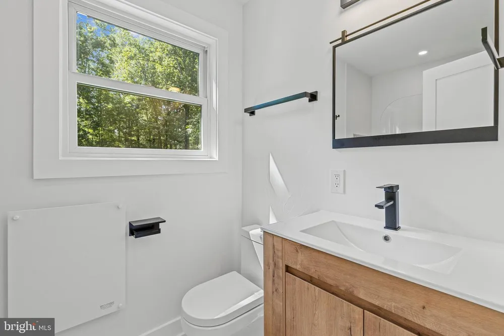 767 Bon Haven Dr, Annapolis, MD 21401