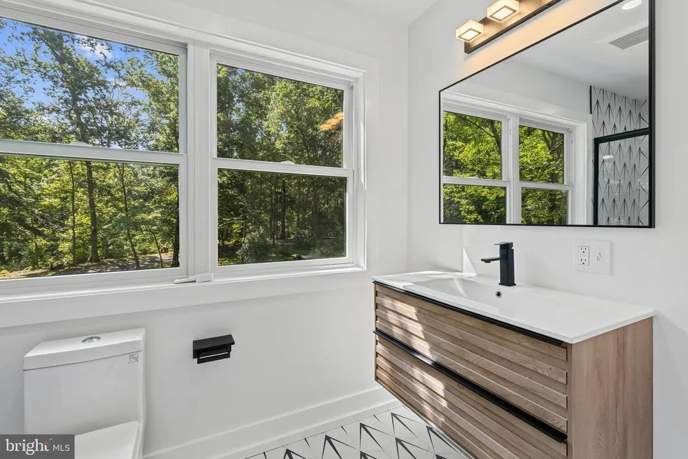 767 Bon Haven Dr, Annapolis, MD 21401