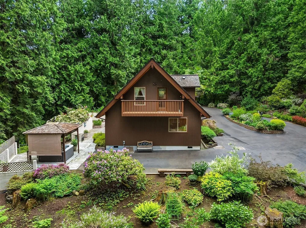 20717 SE 222nd St, Maple Valley, WA 98038