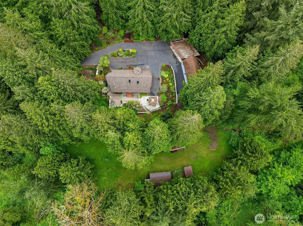 20717 SE 222nd St, Maple Valley, WA 98038