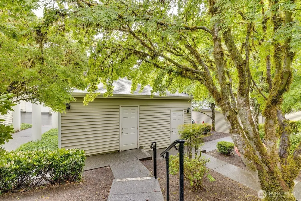 2300 Jefferson Ave NE, Renton, WA 98056