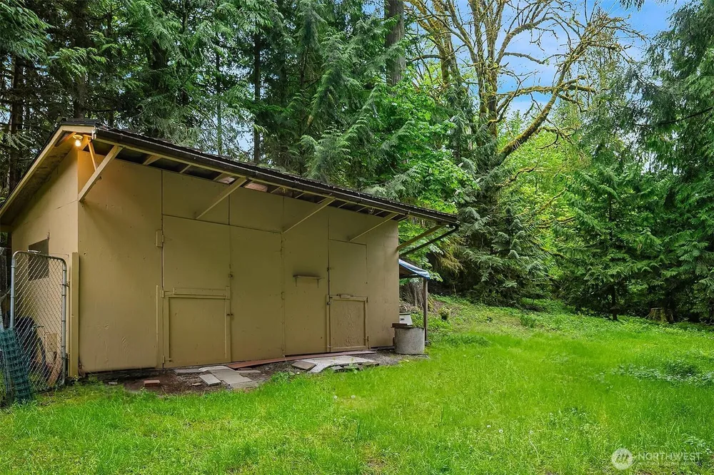 20717 SE 222nd St, Maple Valley, WA 98038