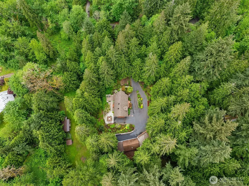 20717 SE 222nd St, Maple Valley, WA 98038