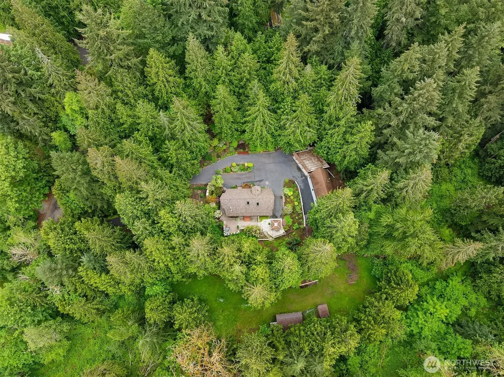 20717 SE 222nd St, Maple Valley, WA 98038