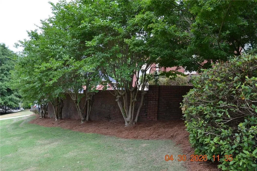 71 Greystone Ct, Smiths Station, AL 36877