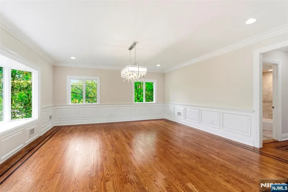 767 Orangeburgh Rd, River Vale, NJ 07675