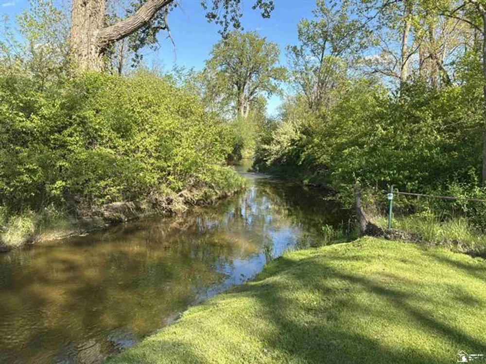 2139 Sandy Creek Rd, Monroe, MI 48162
