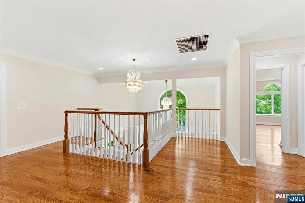 767 Orangeburgh Rd, River Vale, NJ 07675