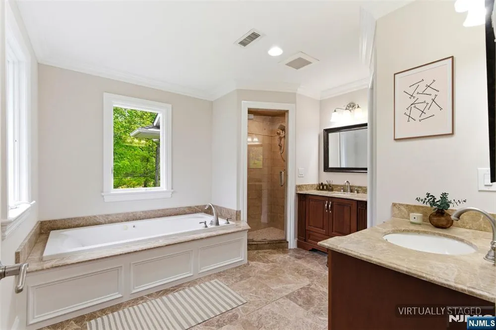 767 Orangeburgh Rd, River Vale, NJ 07675