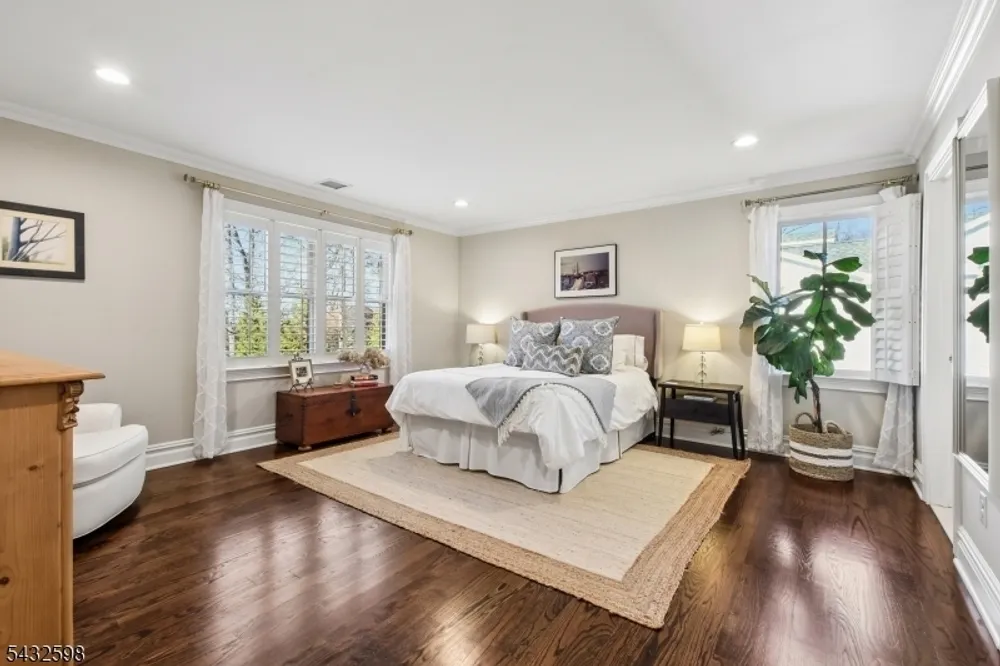 107 Longview Ave, Chatham, NJ 07928