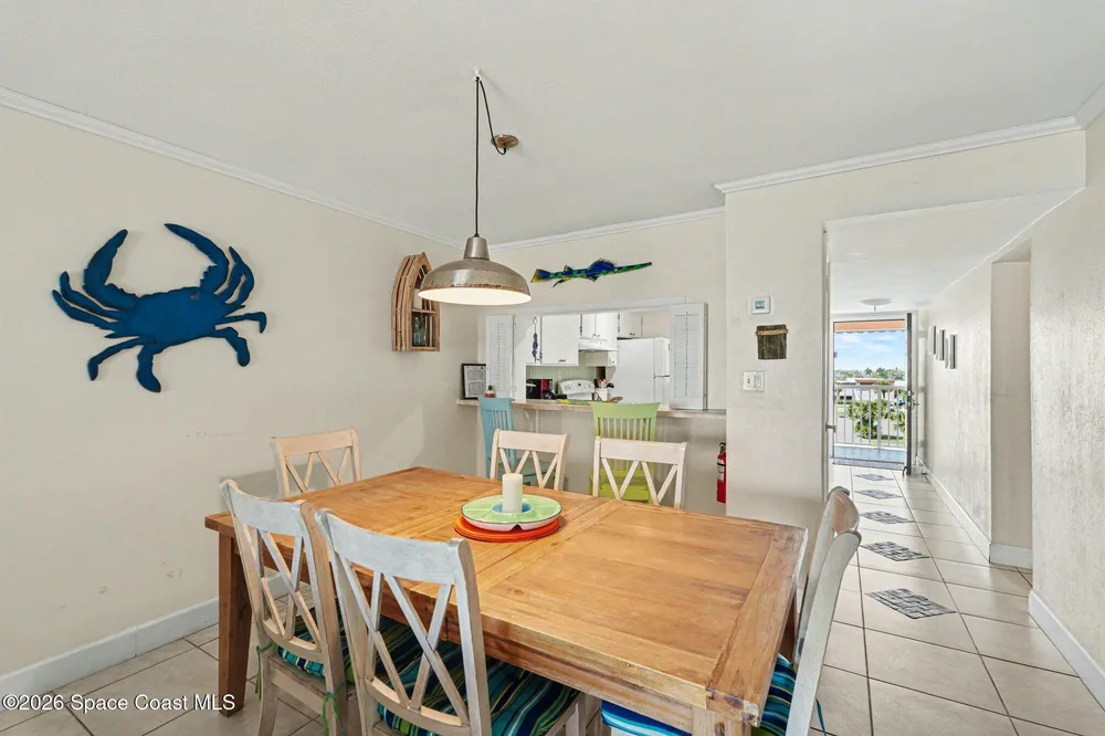 15 Sunflower St, Cocoa Beach, FL 32931