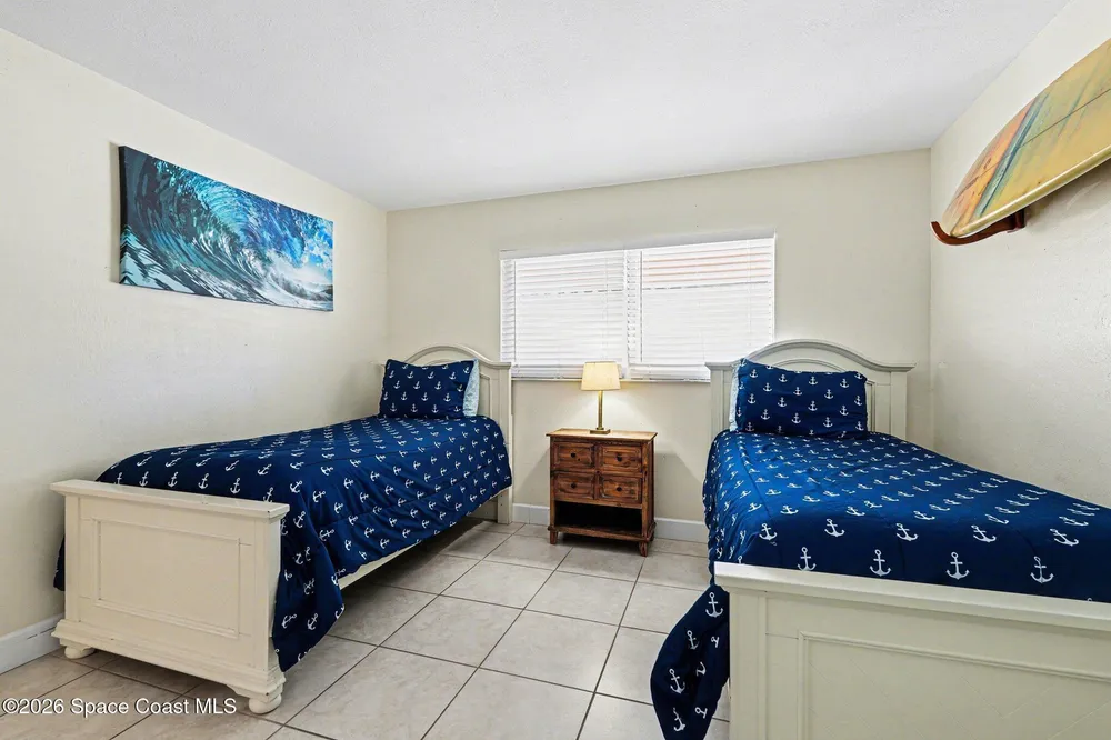15 Sunflower St, Cocoa Beach, FL 32931