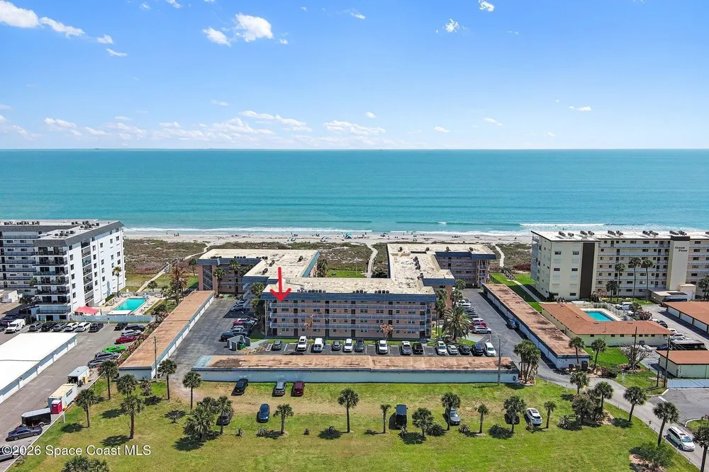 15 Sunflower St, Cocoa Beach, FL 32931