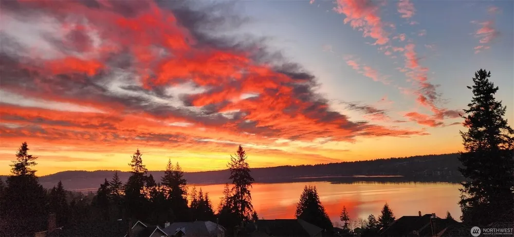535 208th Ave NE, Sammamish, WA 98074