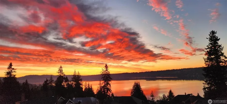 535 208th Ave NE, Sammamish, WA 98074