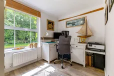 Windsor Park, Alton, GU34 photo 15
