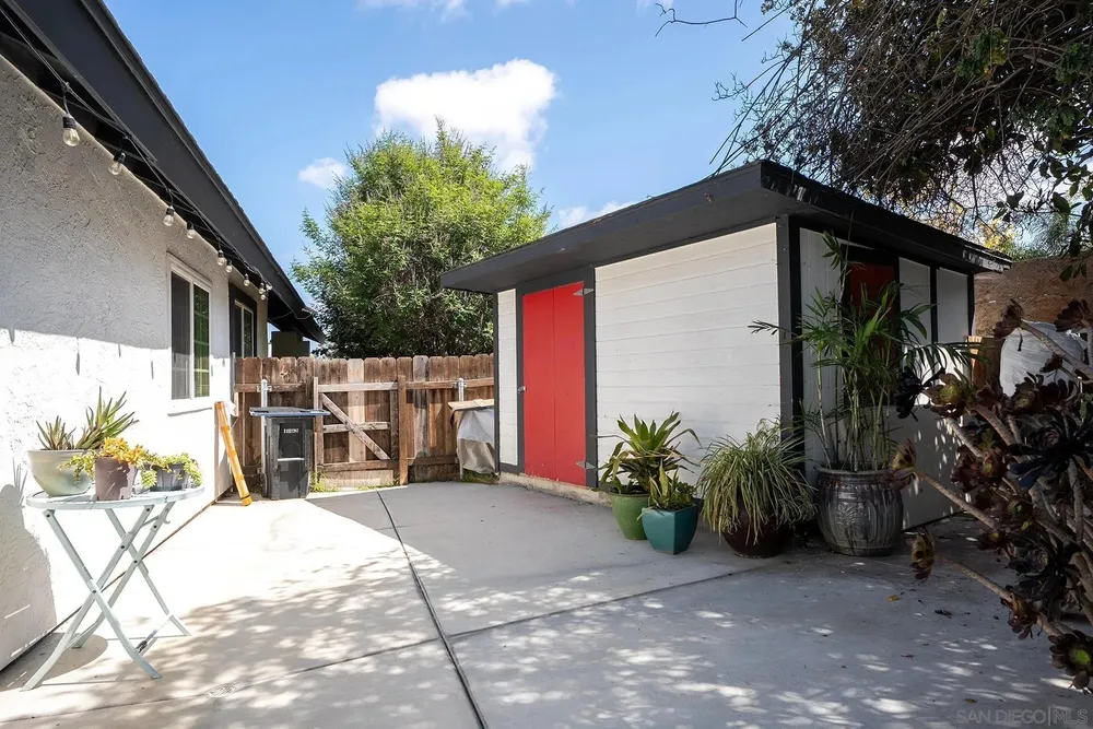 902 Loma View, Chula Vista, CA 91910