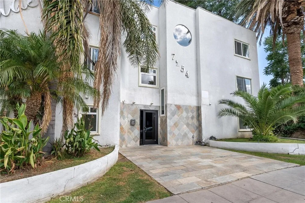 7254 Vassar Ave, Canoga Park, CA 91303