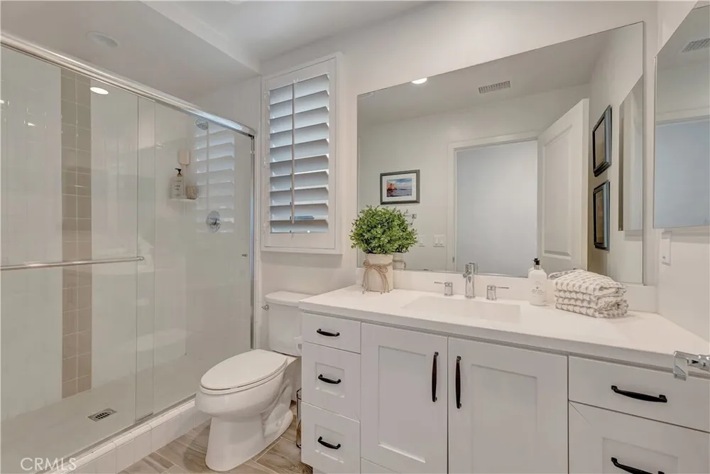 2105 Two Harbors Circle, Costa Mesa, CA 92627