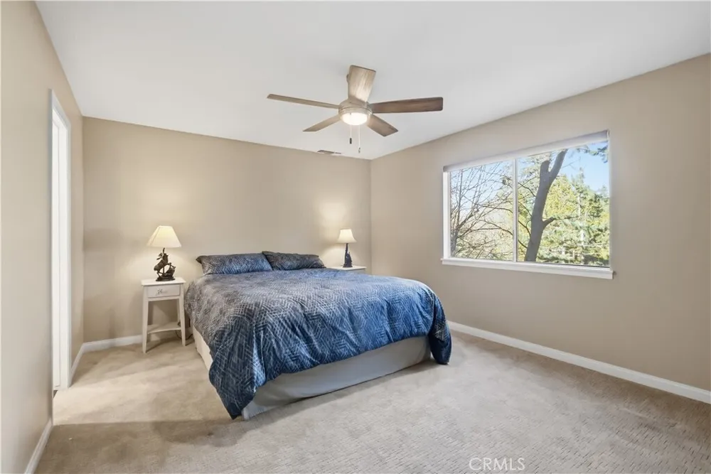 174 Golf Course Rd, Lake Arrowhead, CA 92352