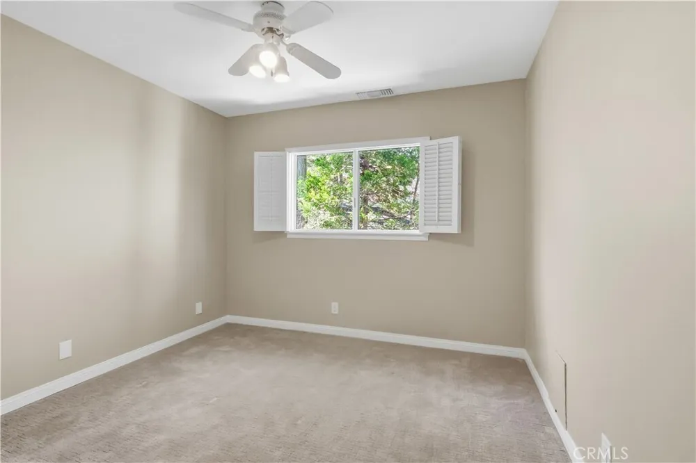174 Golf Course Rd, Lake Arrowhead, CA 92352