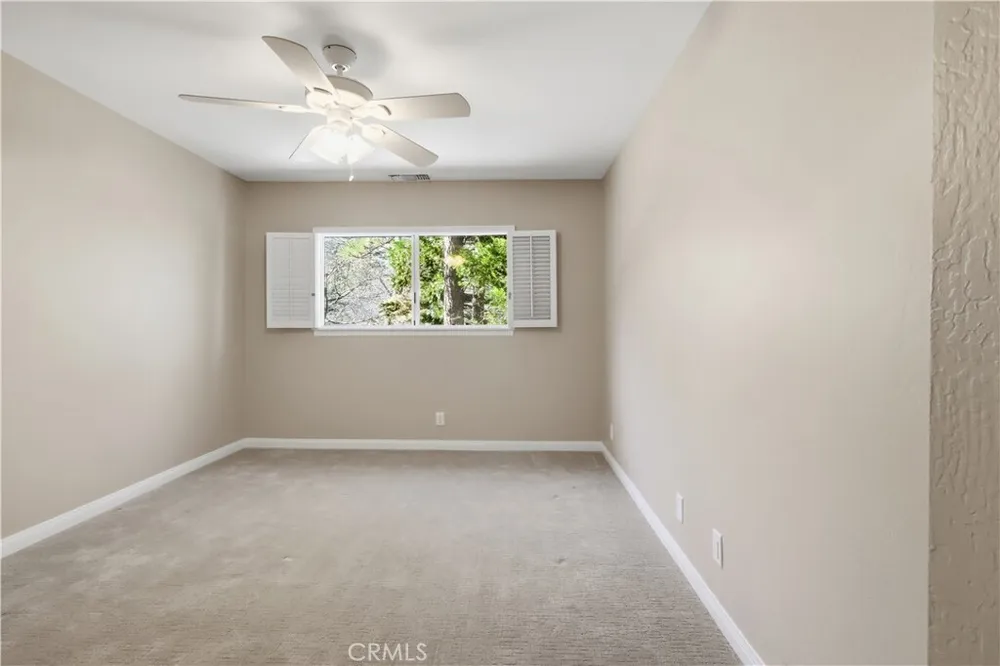 174 Golf Course Rd, Lake Arrowhead, CA 92352