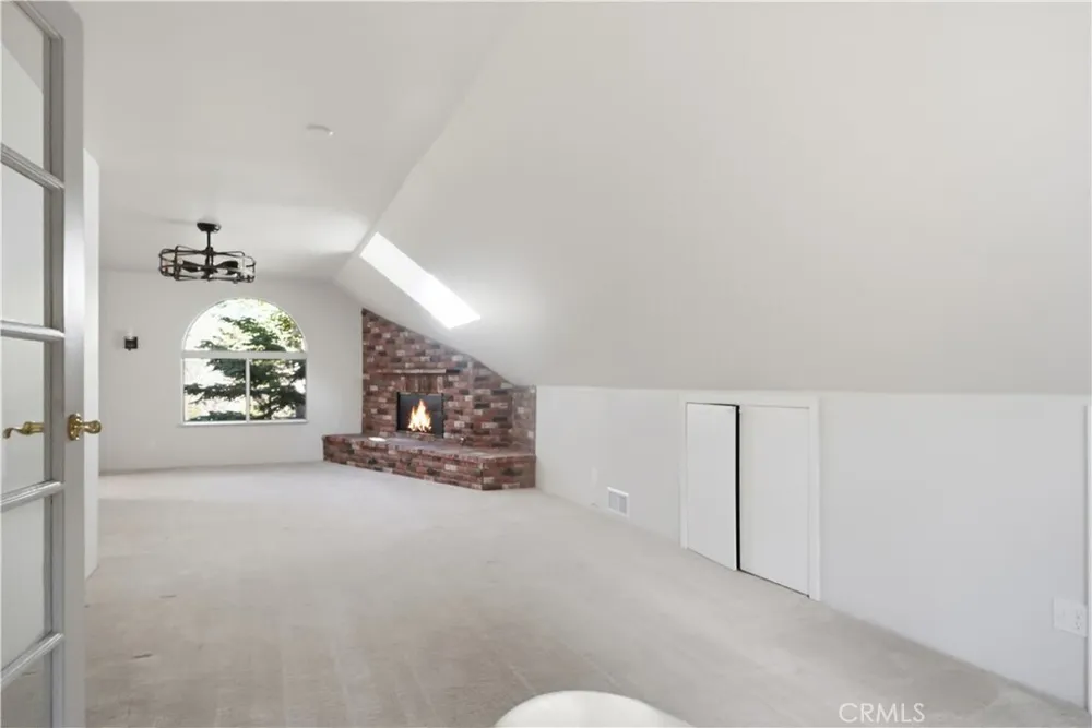 174 Golf Course Rd, Lake Arrowhead, CA 92352