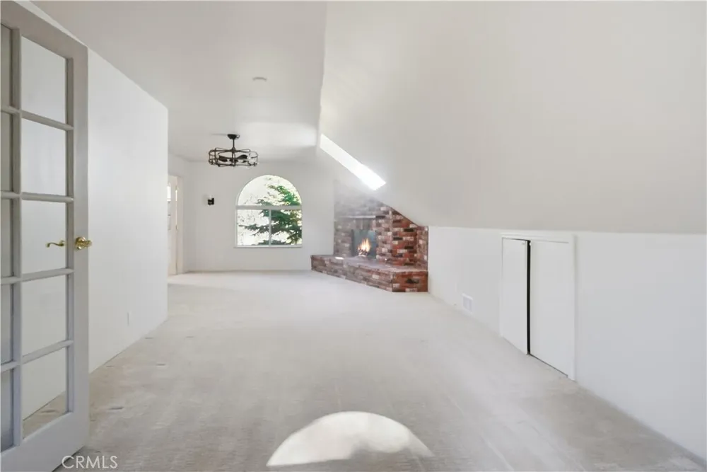174 Golf Course Rd, Lake Arrowhead, CA 92352