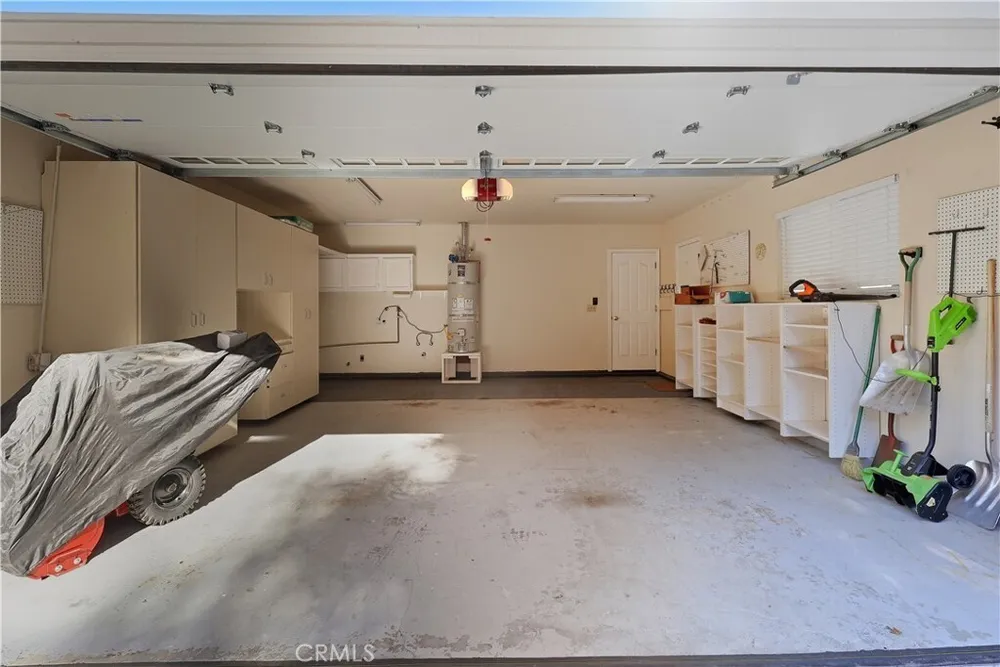 174 Golf Course Rd, Lake Arrowhead, CA 92352