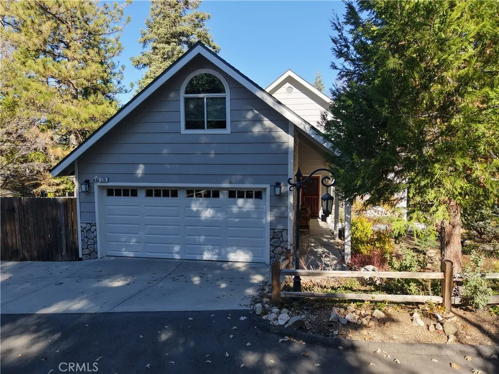 174 Golf Course Rd, Lake Arrowhead, CA 92352