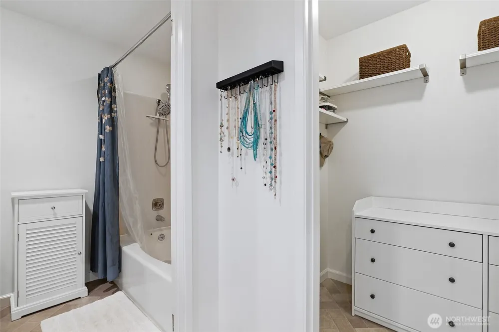 16125 SE 33rd Circle, Bellevue, WA 98008